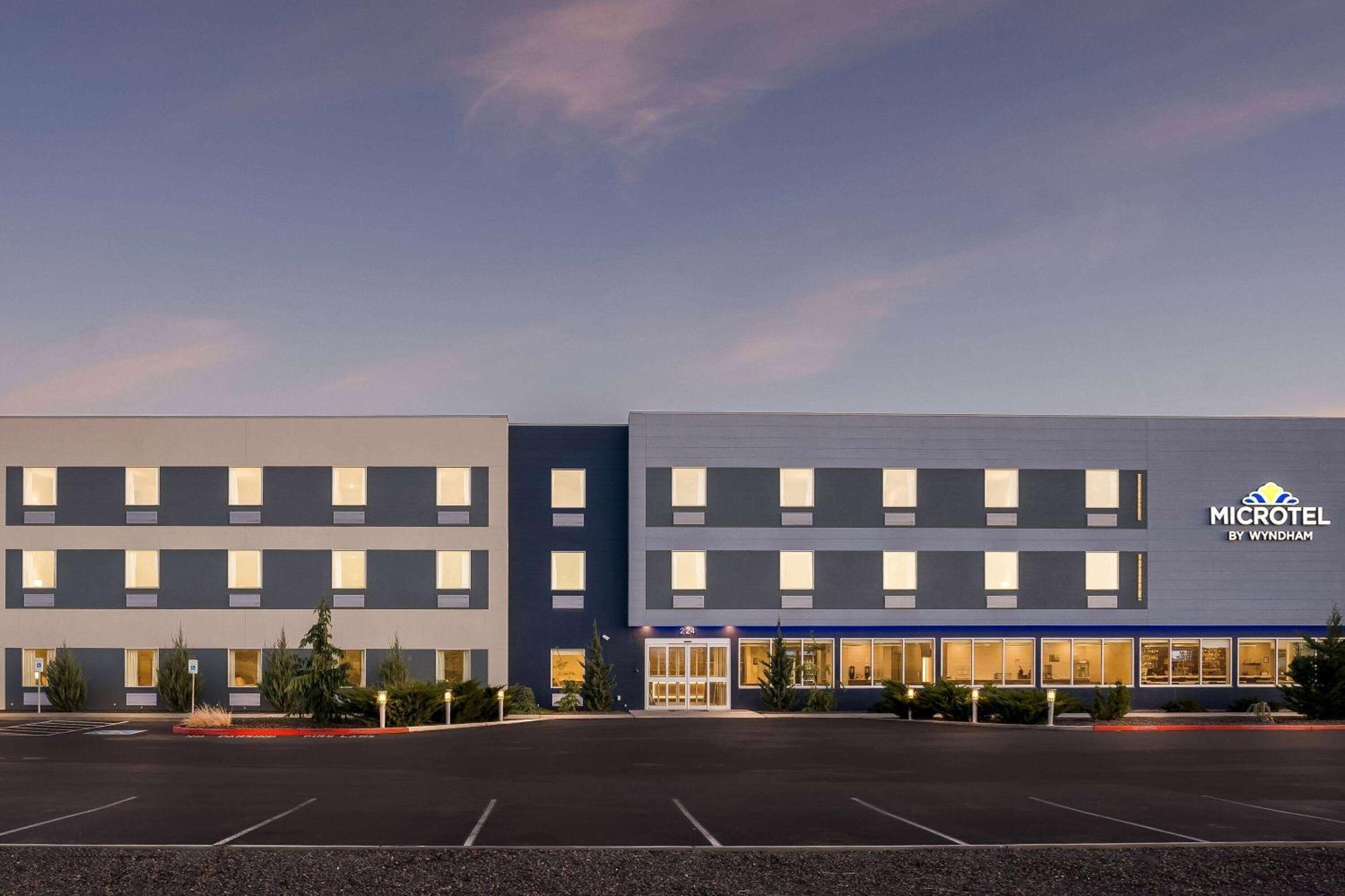 Holiday Inn Express & Suites George - Quincy South By Ihg Екстериор снимка