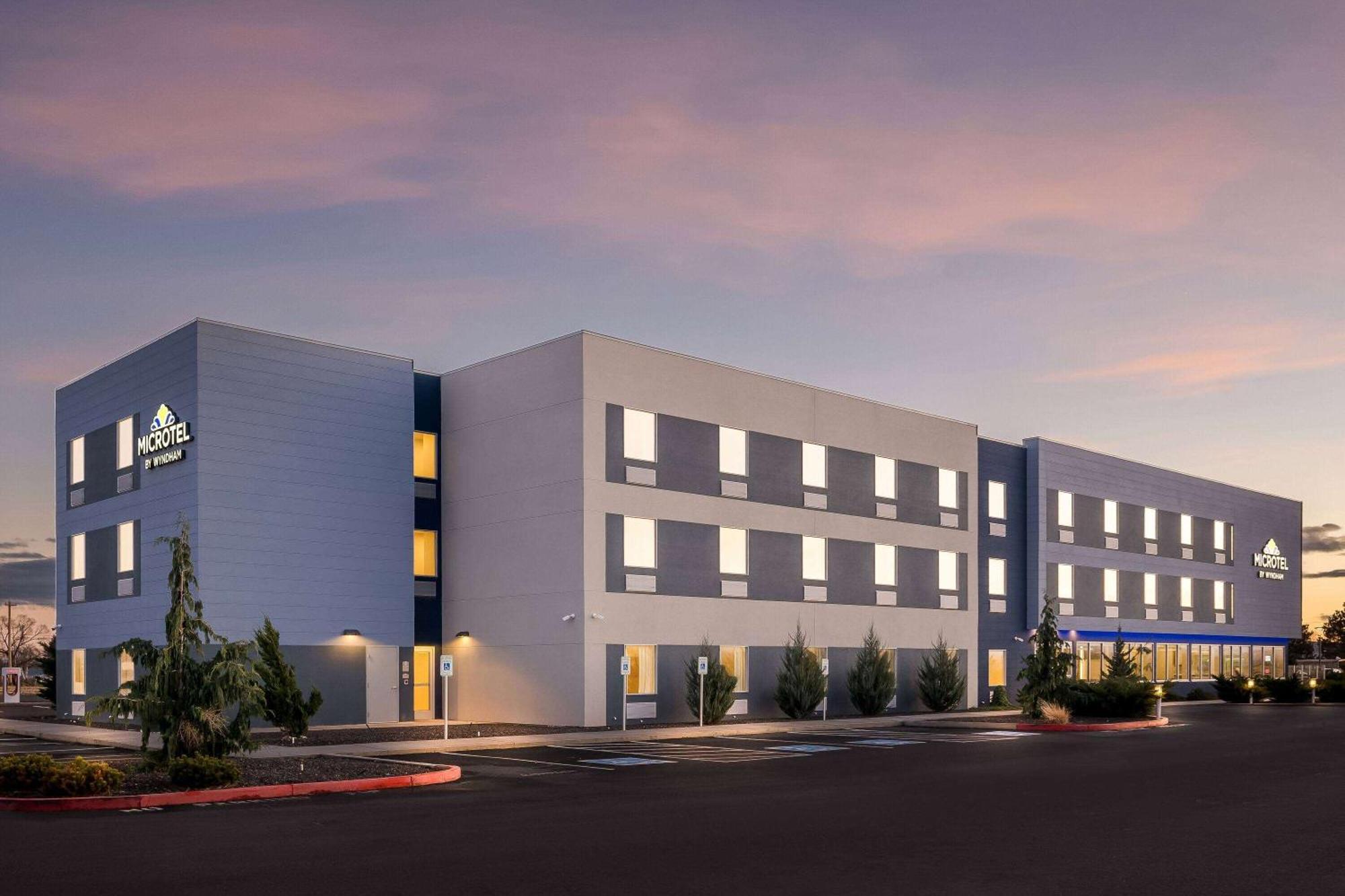Holiday Inn Express & Suites George - Quincy South By Ihg Екстериор снимка