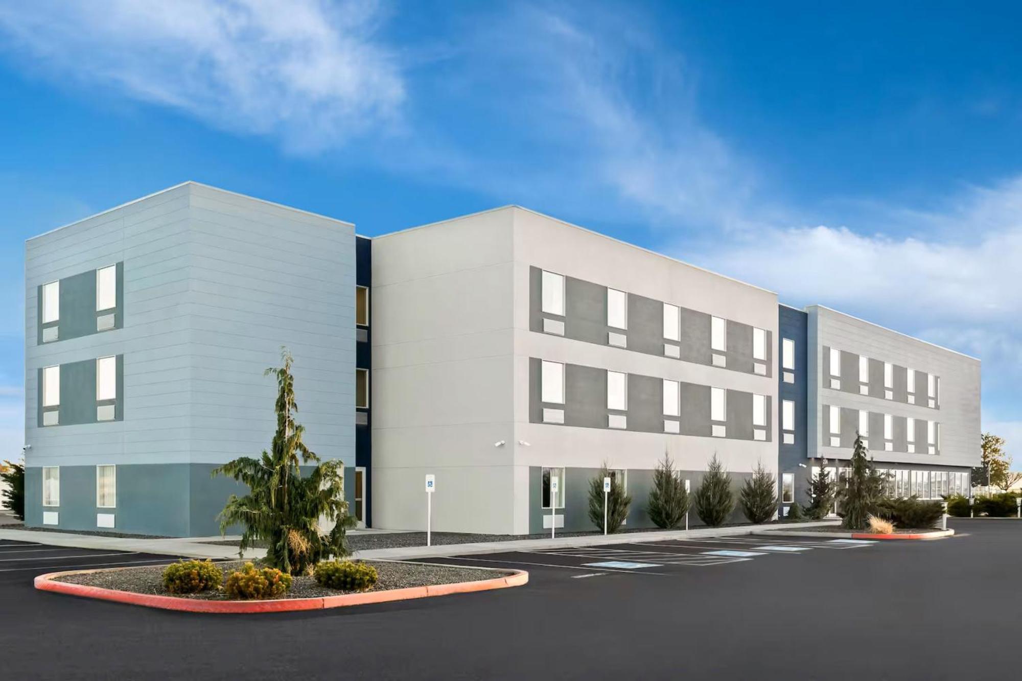 Holiday Inn Express & Suites George - Quincy South By Ihg Екстериор снимка